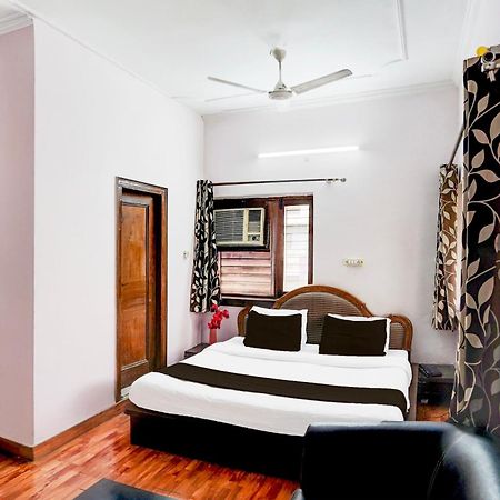 Super Hotel O Krishna Nagar Chowk Near Ongc Dehradun Eksteriør billede