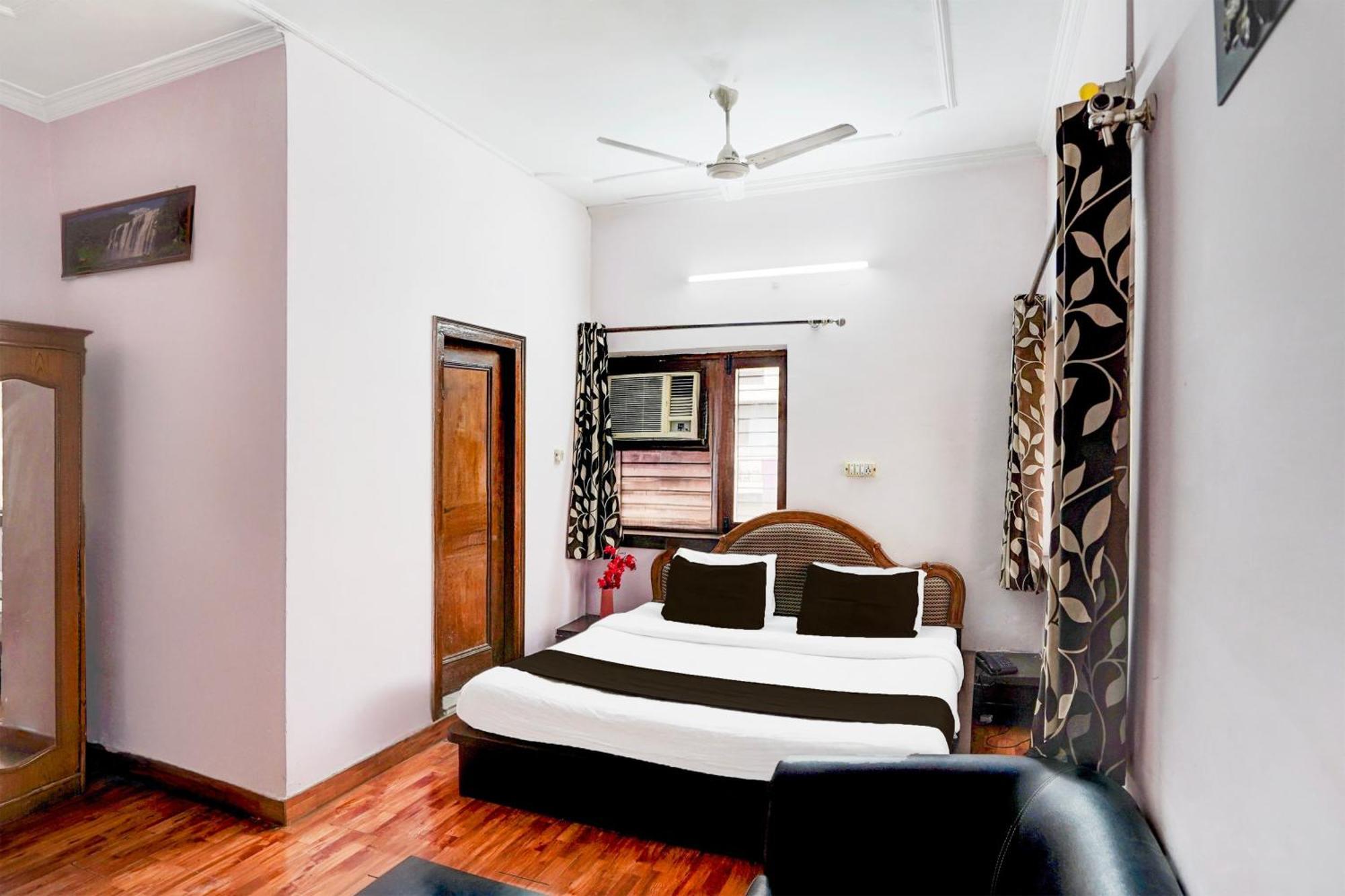 Super Hotel O Krishna Nagar Chowk Near Ongc Dehradun Eksteriør billede